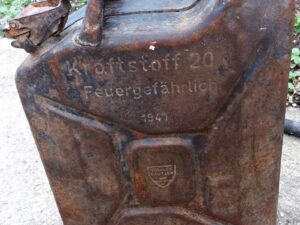 Kanystr druhoválečný Kraftstoff 20litr 1941.