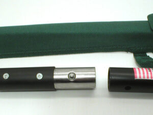 Speciální útočný bodák USA Saber "Baton Sword" s prodloužitelnou rukojetí.