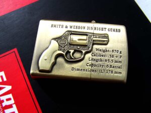 Benzinový celokov.zapalovač pro milovníky zbraní -S&W 315.