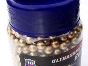 Tisíc kulí BBS Ultrasonic 6mm Airsoft s násypkou.