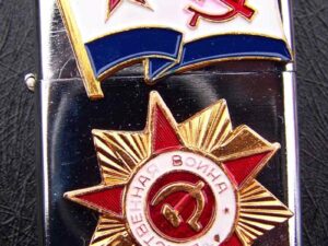 Benzinový zapalovač -Komunista CCCP-vojna.
