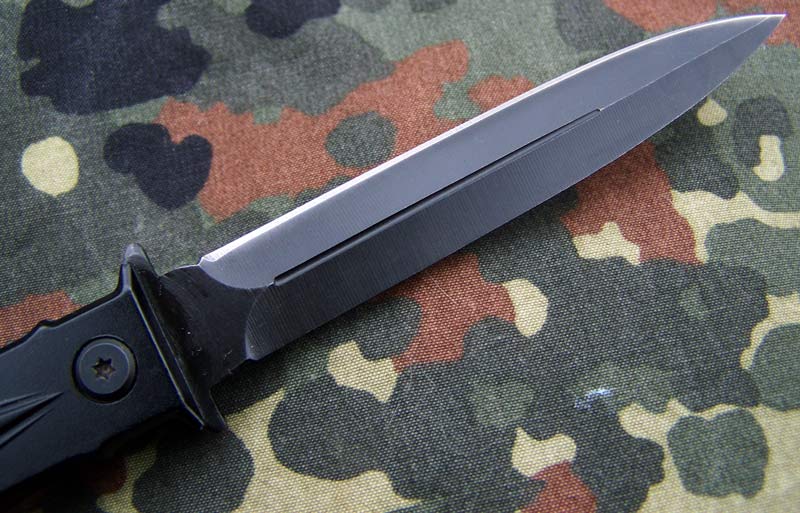 Úzký dlouhý polovyhazovák raketa 230mm . - Image 6