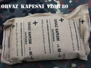 Vojenský obvaz kapesní, obinadlo sterilní vzor 80.