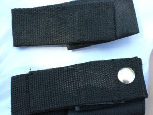 Polyamidové pouzdro na policejní svítilnu .