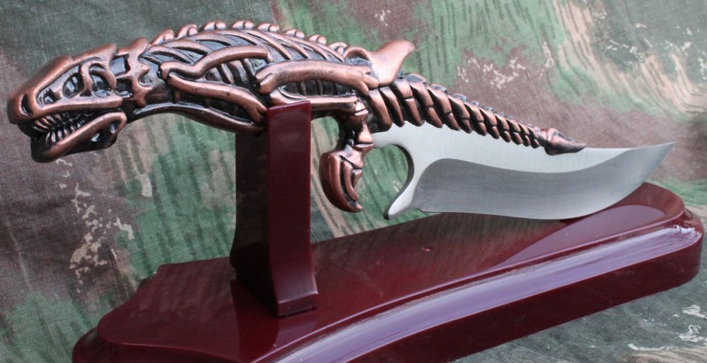 Dekorační nůž Dragon TK9987 23cm + držák na stůl. - Image 3