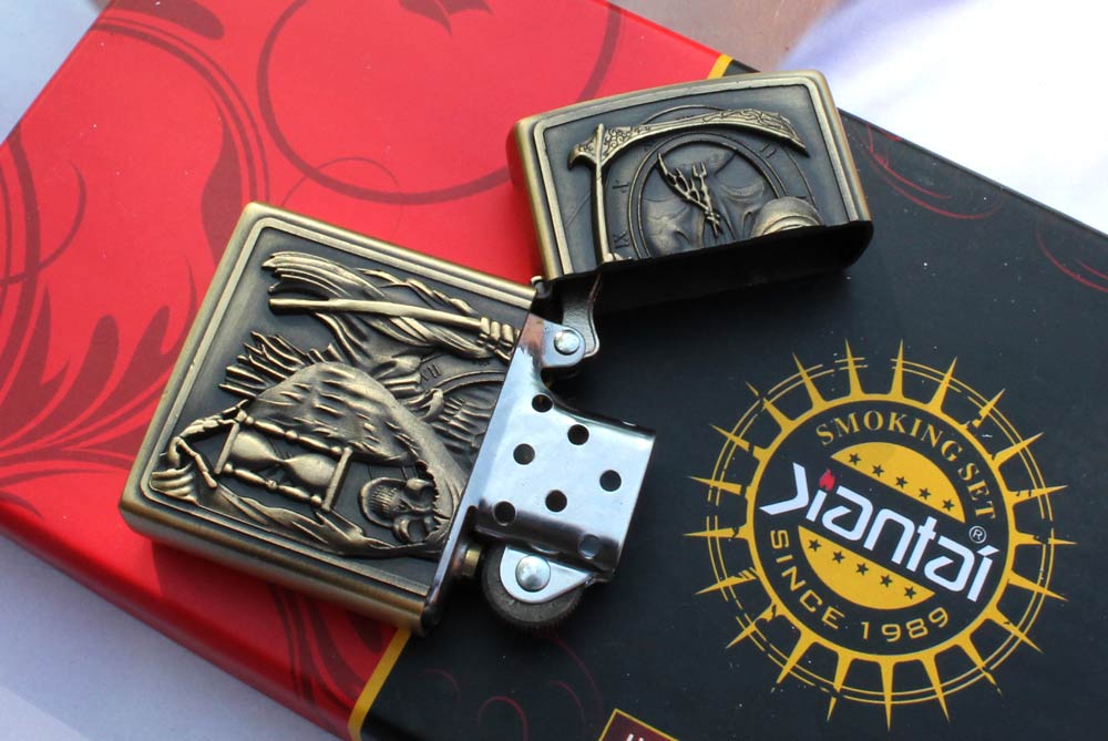 Benzinový zapalovač Smrtka s kosou styl zippo. - Image 4