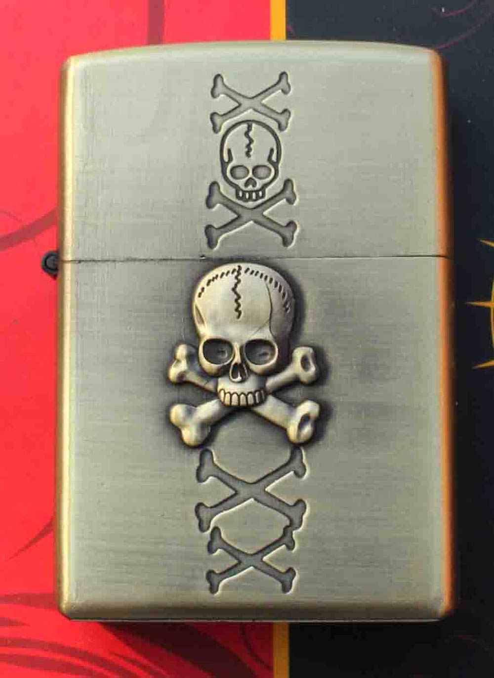 Benzinový zapalovač Smtihlav styl zippo.