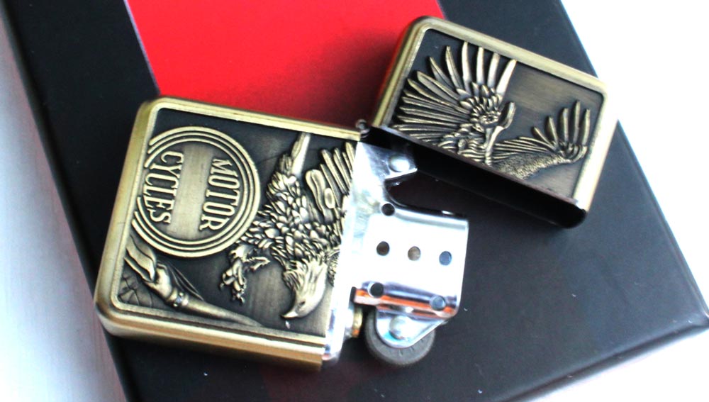 Benzinový zapalovač Motor Cycles styl zippo. - Image 3