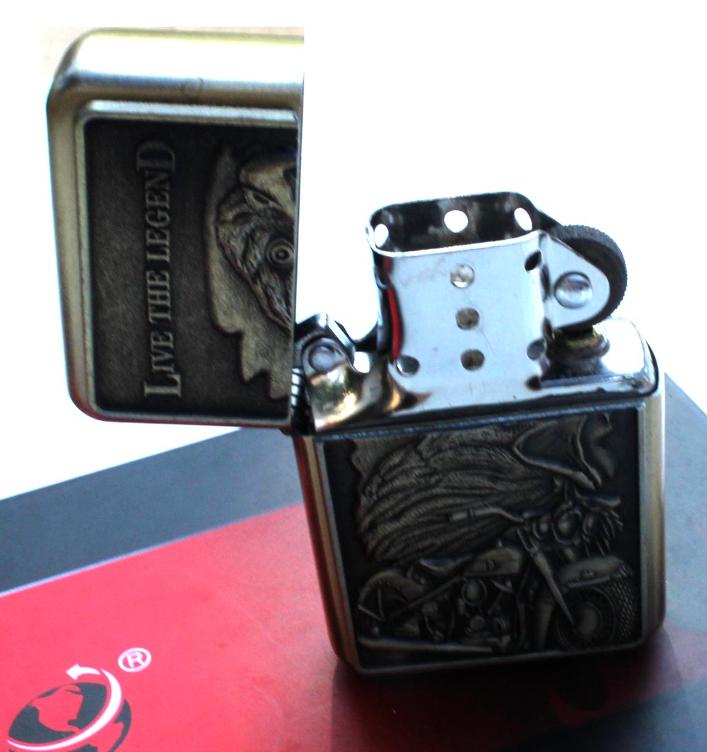 Benzinový zapalovač Live The Legend styl zippo. - Image 3