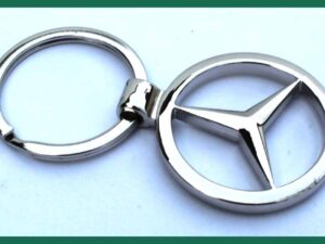 Oboustranná klíčenka, přívěsek na klíče Mercedes .