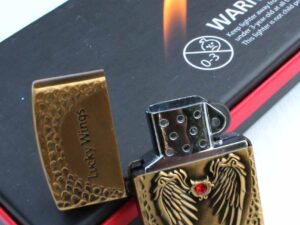 Zapalovač plynový Lucky Wings.