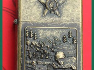 Benzinový zapalovač Na steči CCCP styl zippo.