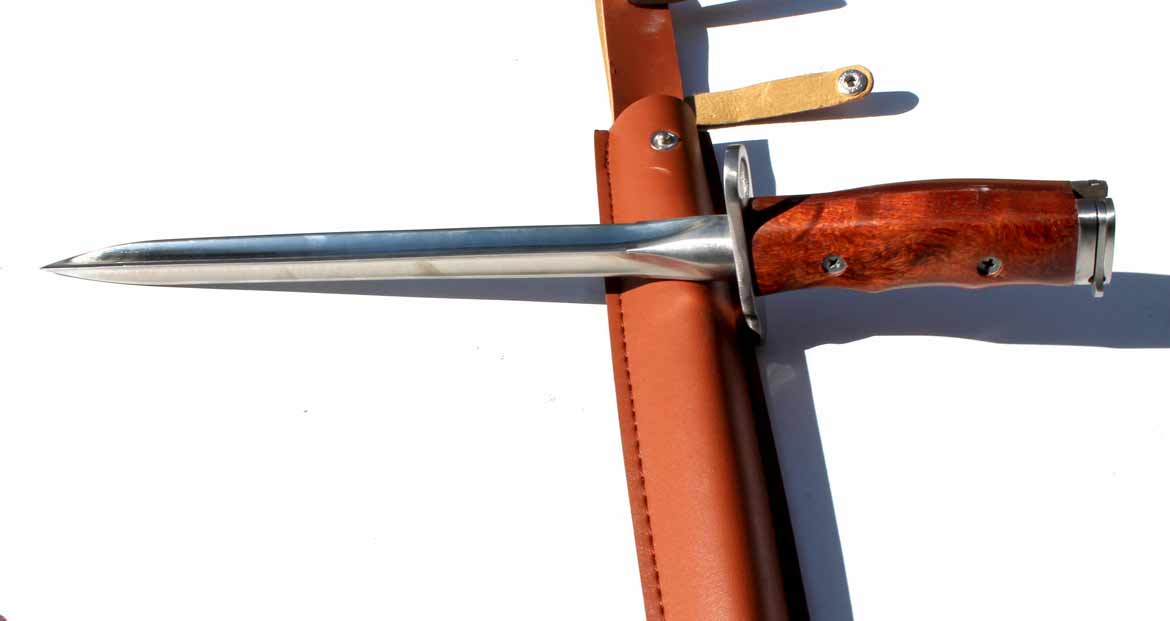 Rarita - tříbřitý bajonet, bodák 40cm. - Image 10