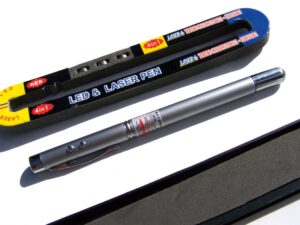 Propiska+laser+LEDsvítilna+teleskopické ukazovátko, magnet na konci 5v1.