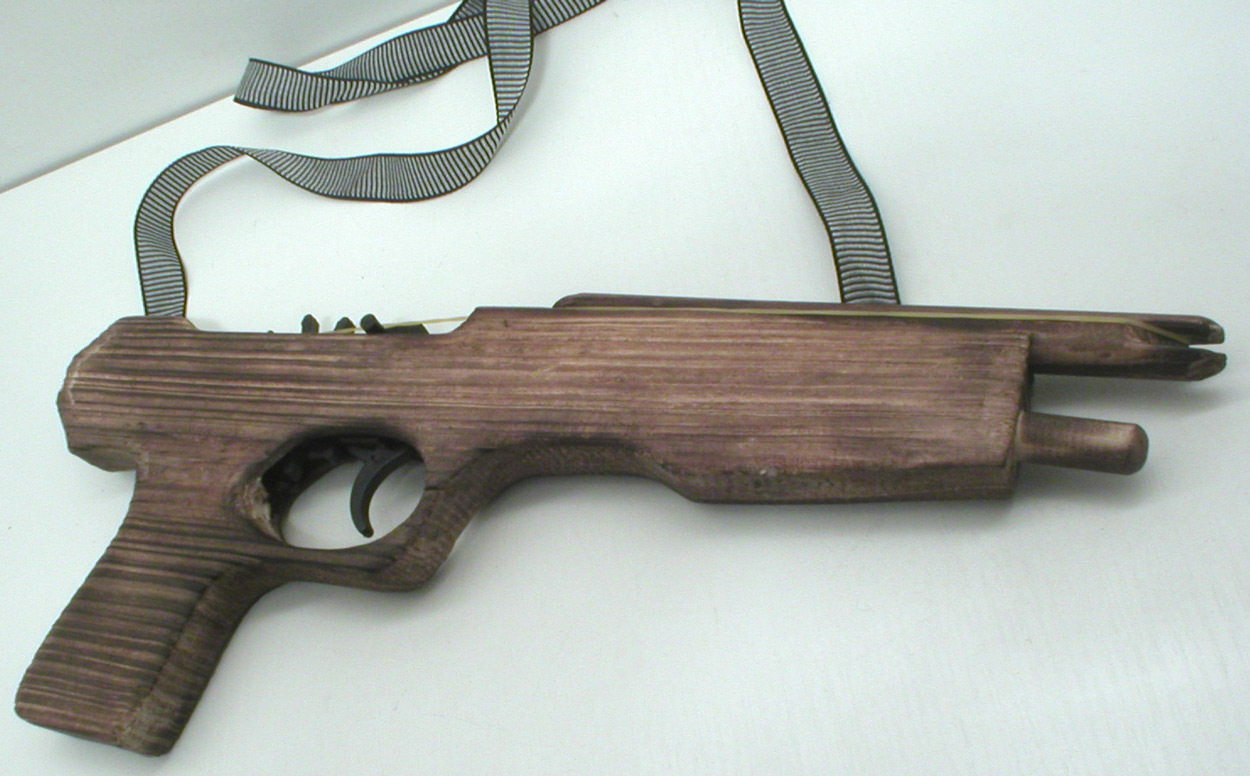 Gumogun - dřevěná pistole na gumičky(33 cm zahnutá). - Image 7